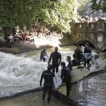 Surfer-am-Eisbach-Sigi-Mueller