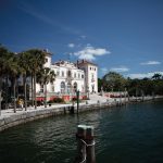 Coconut-Grove_Vizcaya-Museum-and-Gardens_Facade_People_Sightseeing_Bay_Ocean-20180419-120
