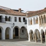 Plaza-porticada-Garrovillas-de-Alconetar