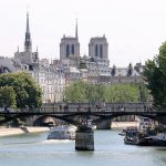 Pont-des-Arts-Cathedrale-Notre-Dame-de-Paris