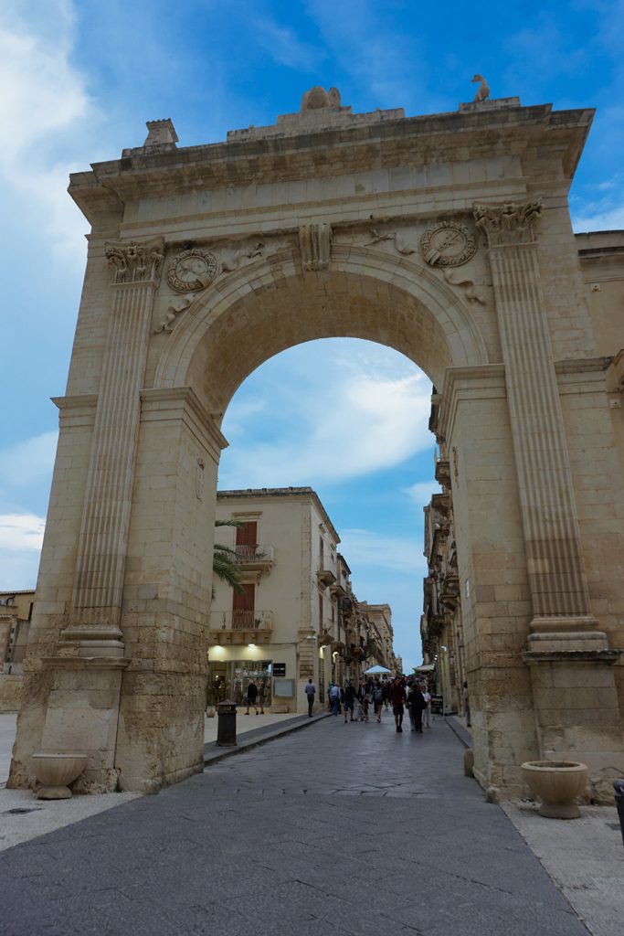 arco_noto